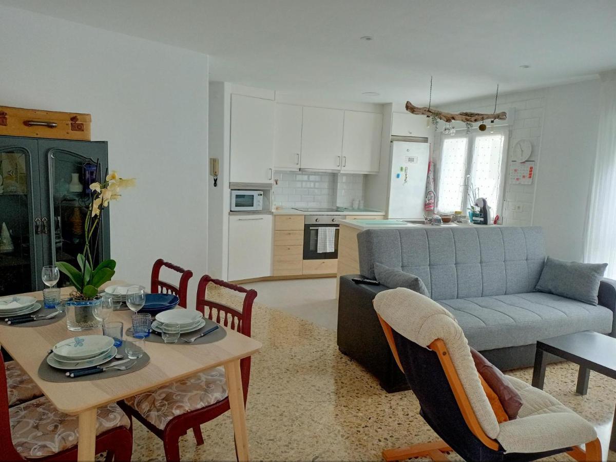 Apartamento R Y C 阿维莱斯 外观 照片